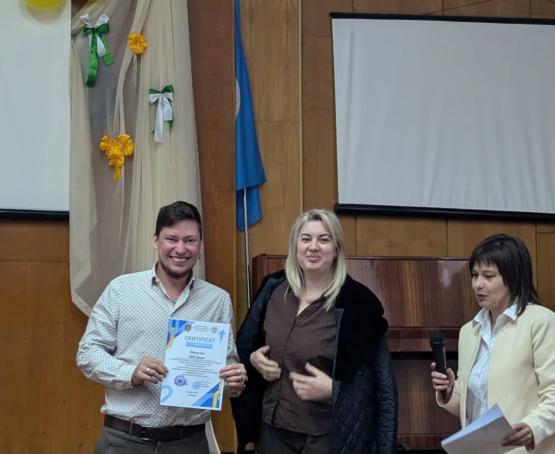 seminarul „Sporturi alternative pentru generația actuală”, organizat de Liceul „Mihai Eminescu” din orașul Sîngerei.